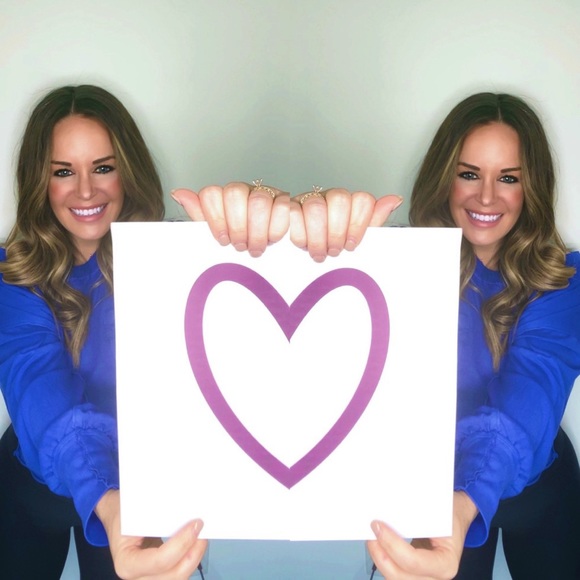 Meet your Posher, Chrissy - Picture 2 of 8